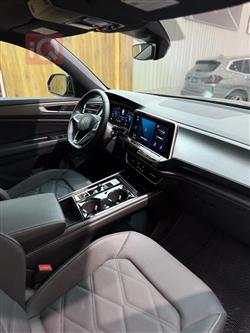 ڤۆڵکسواگن ئەتڵەس کرۆس سپۆرت